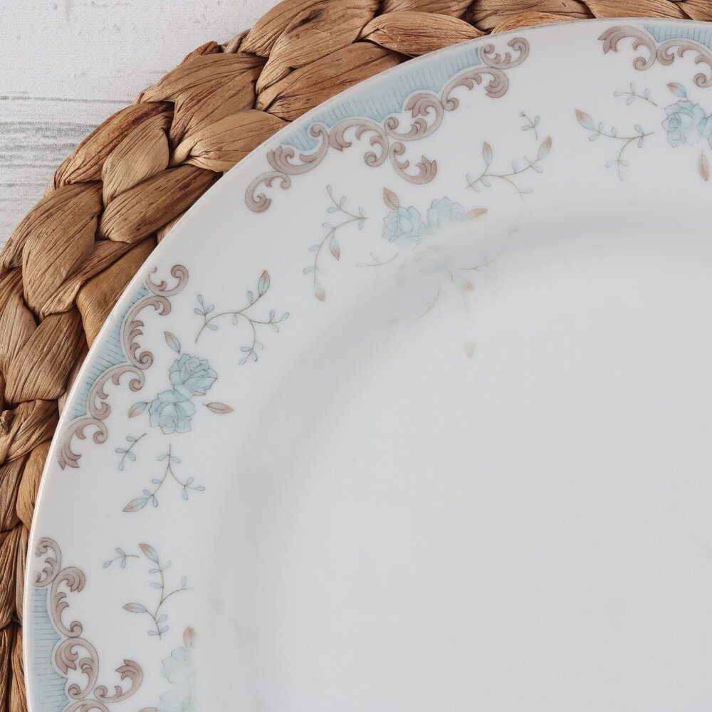 Vintage Mikasa Dinner Plate, Fine China Seville 5303 Narumi Japan, 10 1/2"in - Picture 2 of 4